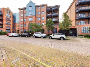 Front of Piazza House- click for photo gallery